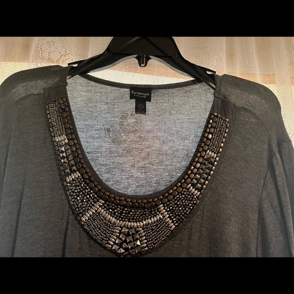 Plus size blouse - Picture 2 of 3